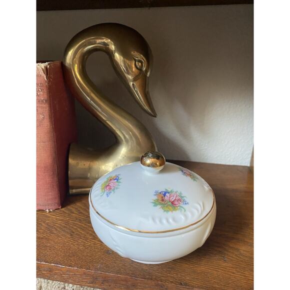 Vintage Lidded Round Pink Rose Floral Porcelain Trinket Box Gold Trim Powder Jar - Picture 1 of 7